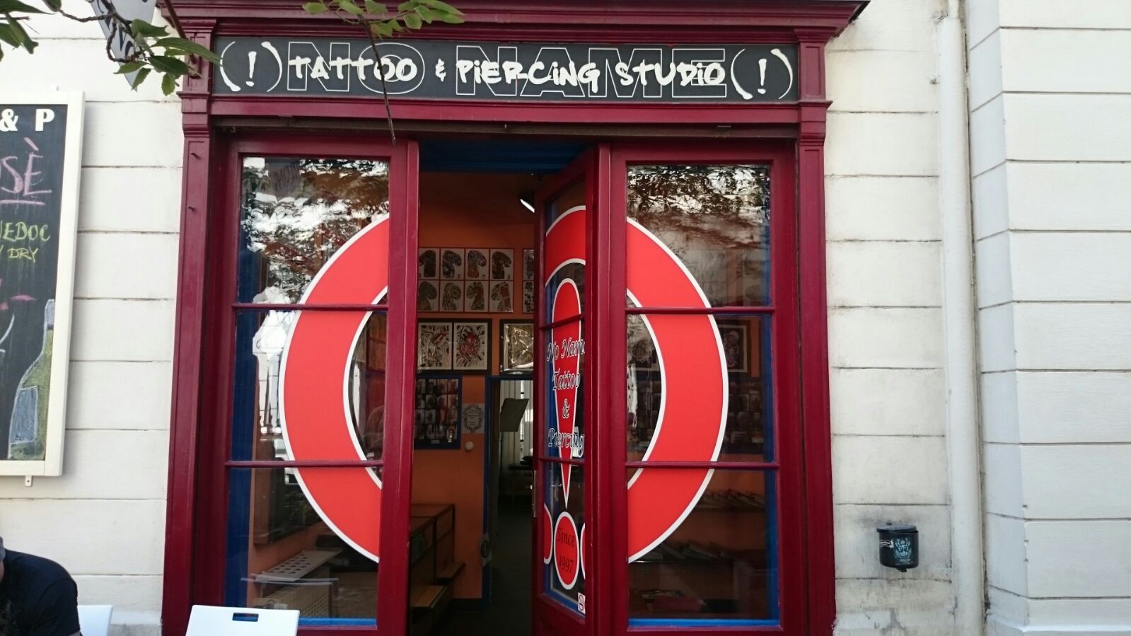 No Name Tattoo and Piercing Studio Praha