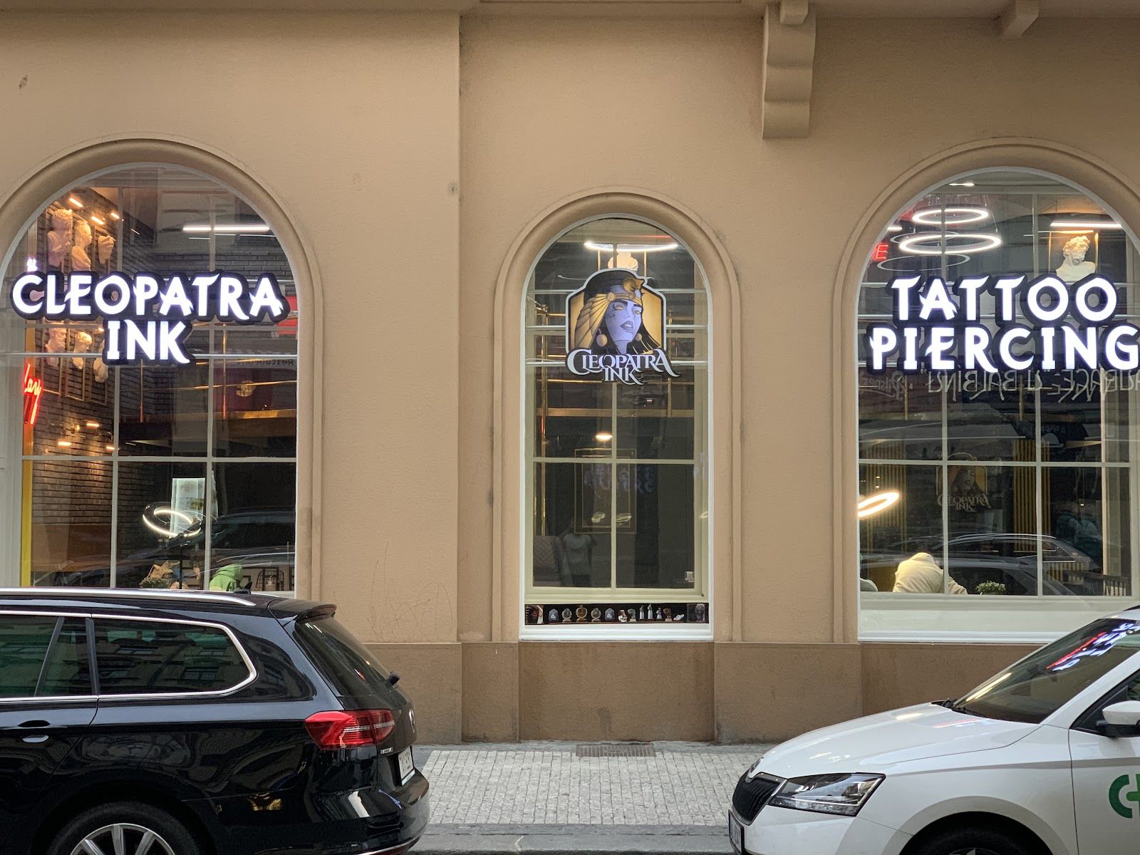 Cleopatra Ink tetovací salon Praha