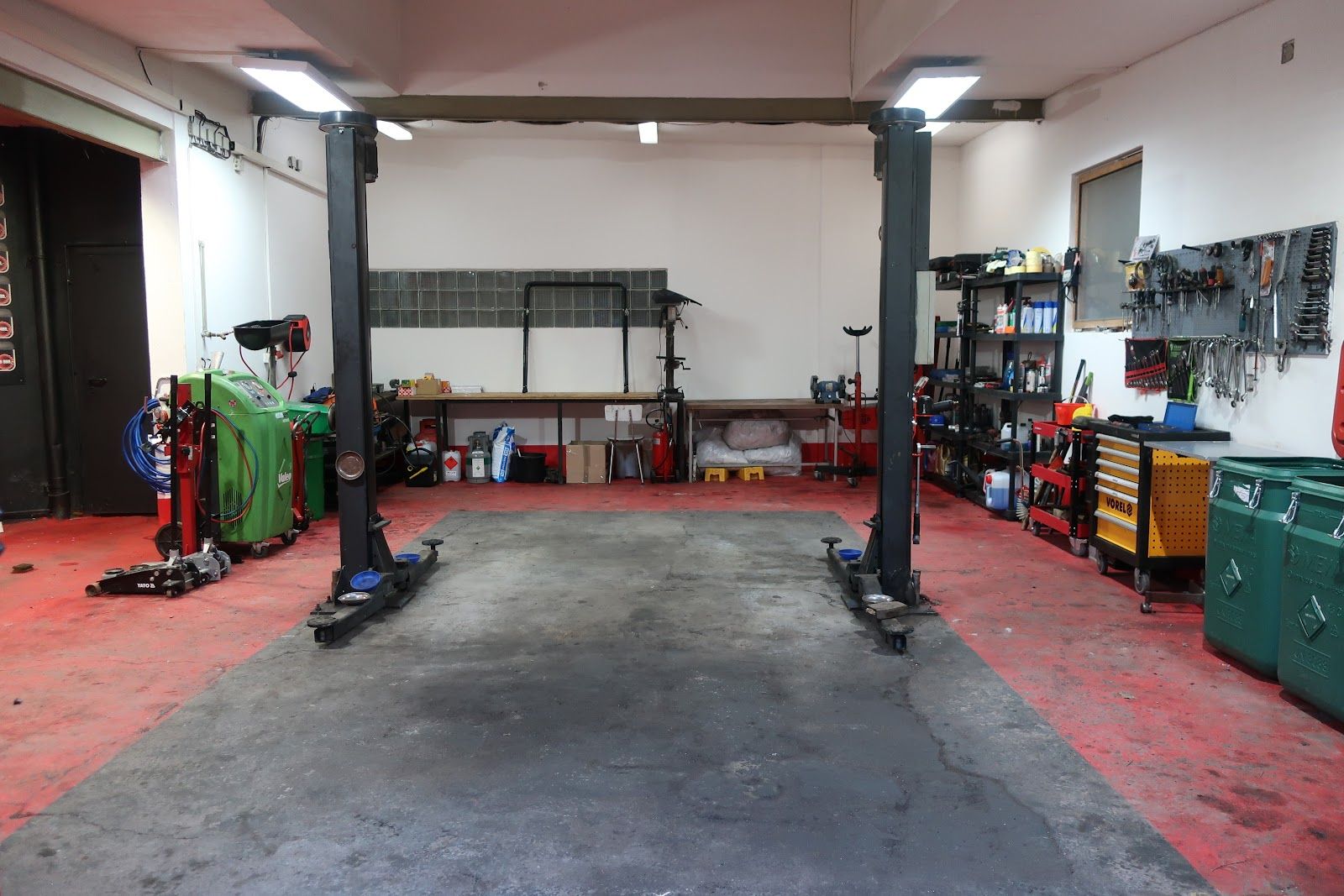 Autoservis, Pneuservis Ready Cars Praha