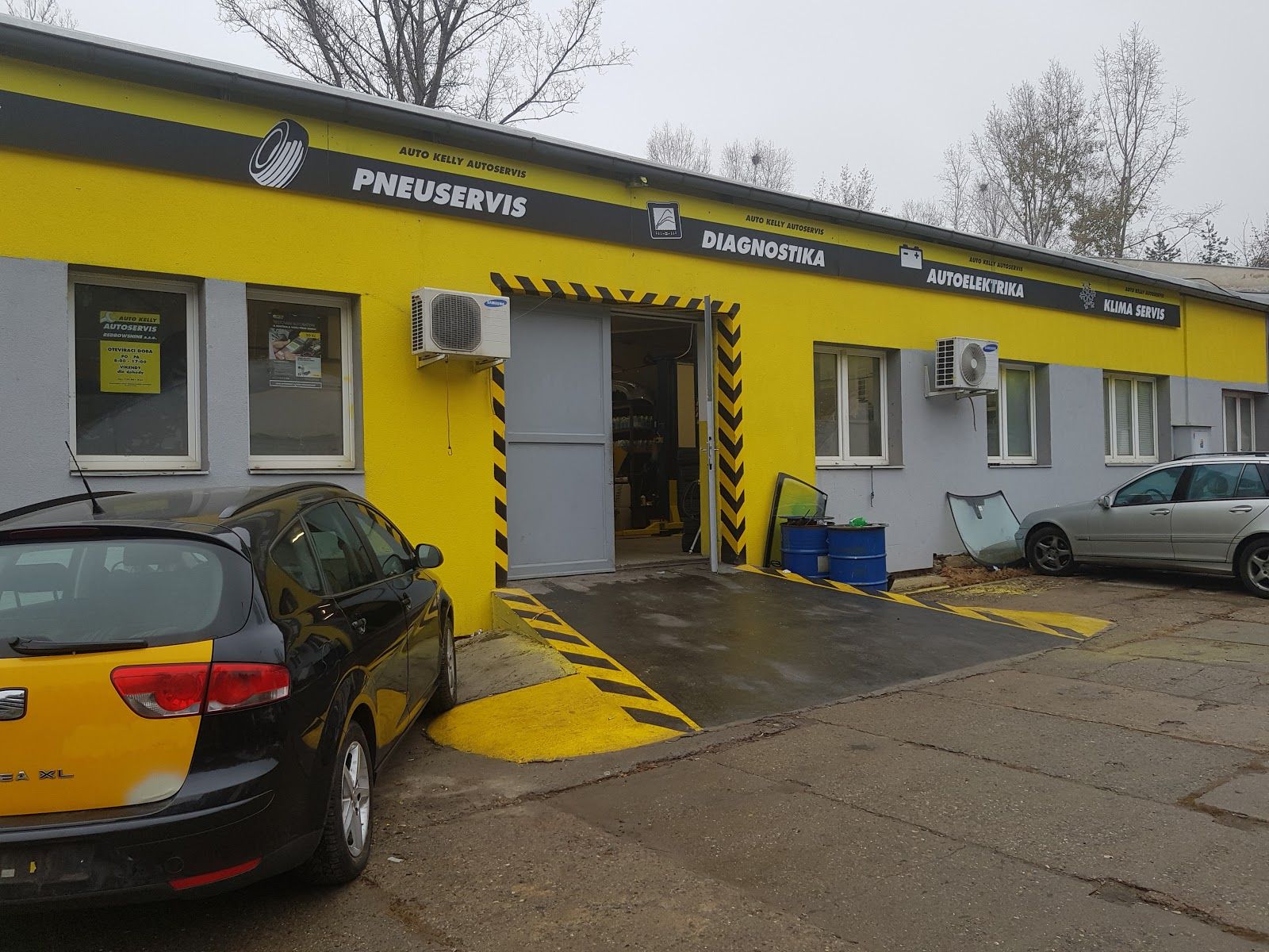 Autoservis , Pneuservis Praha