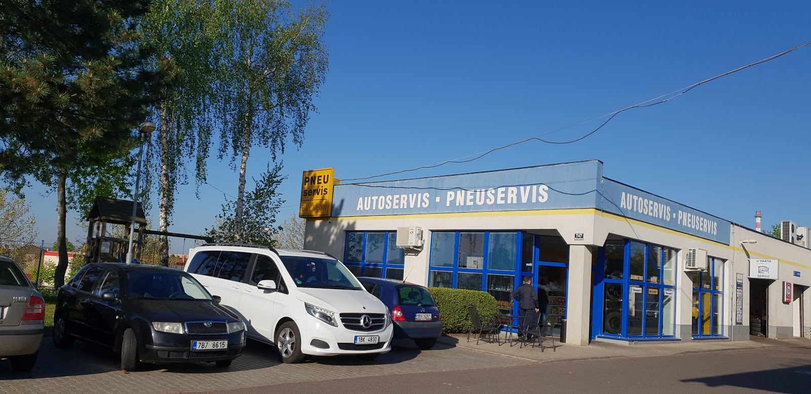 Autoservis , Pneuservis Bílý a syn Brno