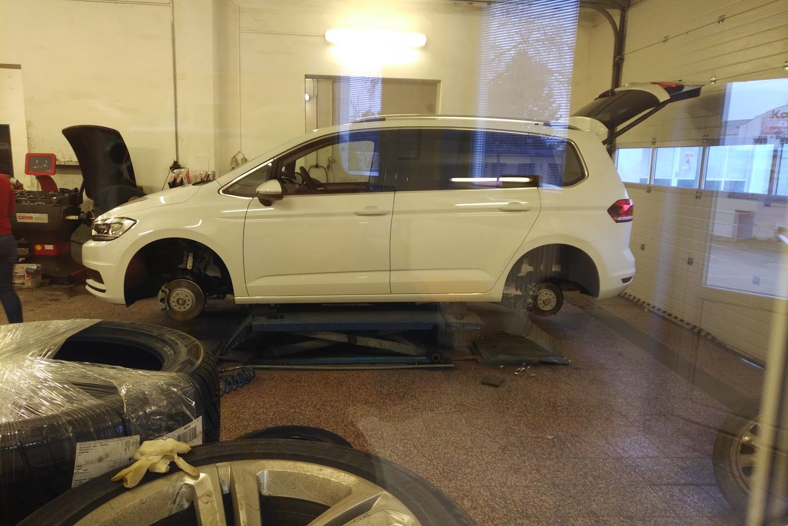 Autoservis , PneuservisA Brno