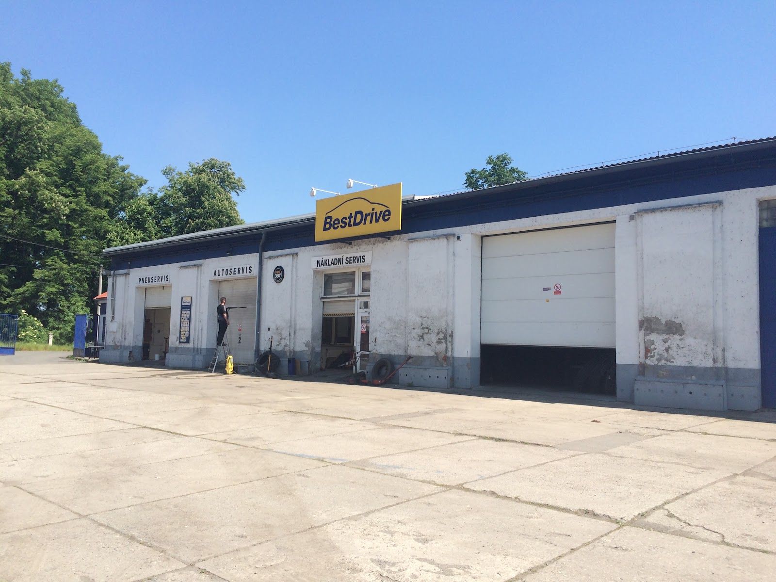 Autoservis, Pneuservis BestDrive Ostrava