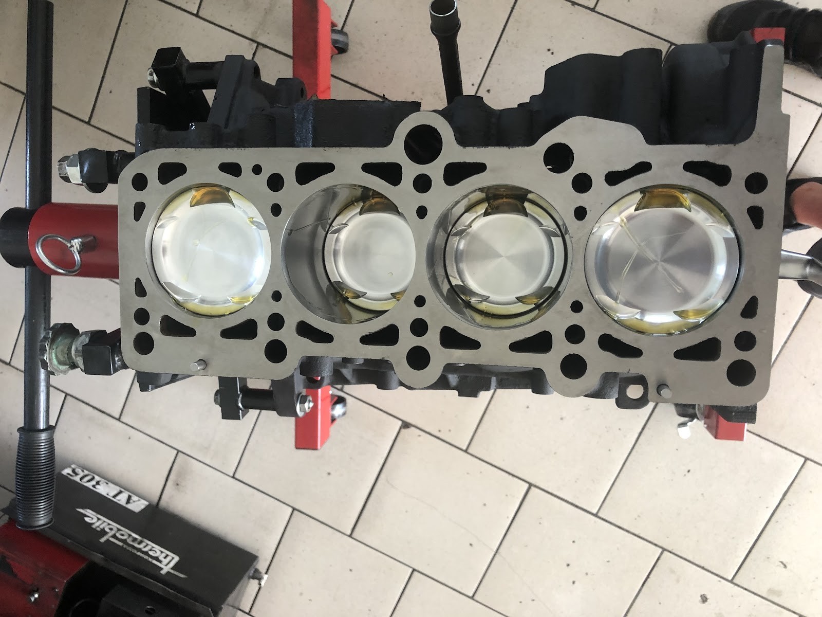 Autoservis, Pneuservis Auto Alf Plzeň