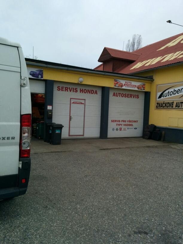 Autoservis , Pneuservis Auto Max Olomouc