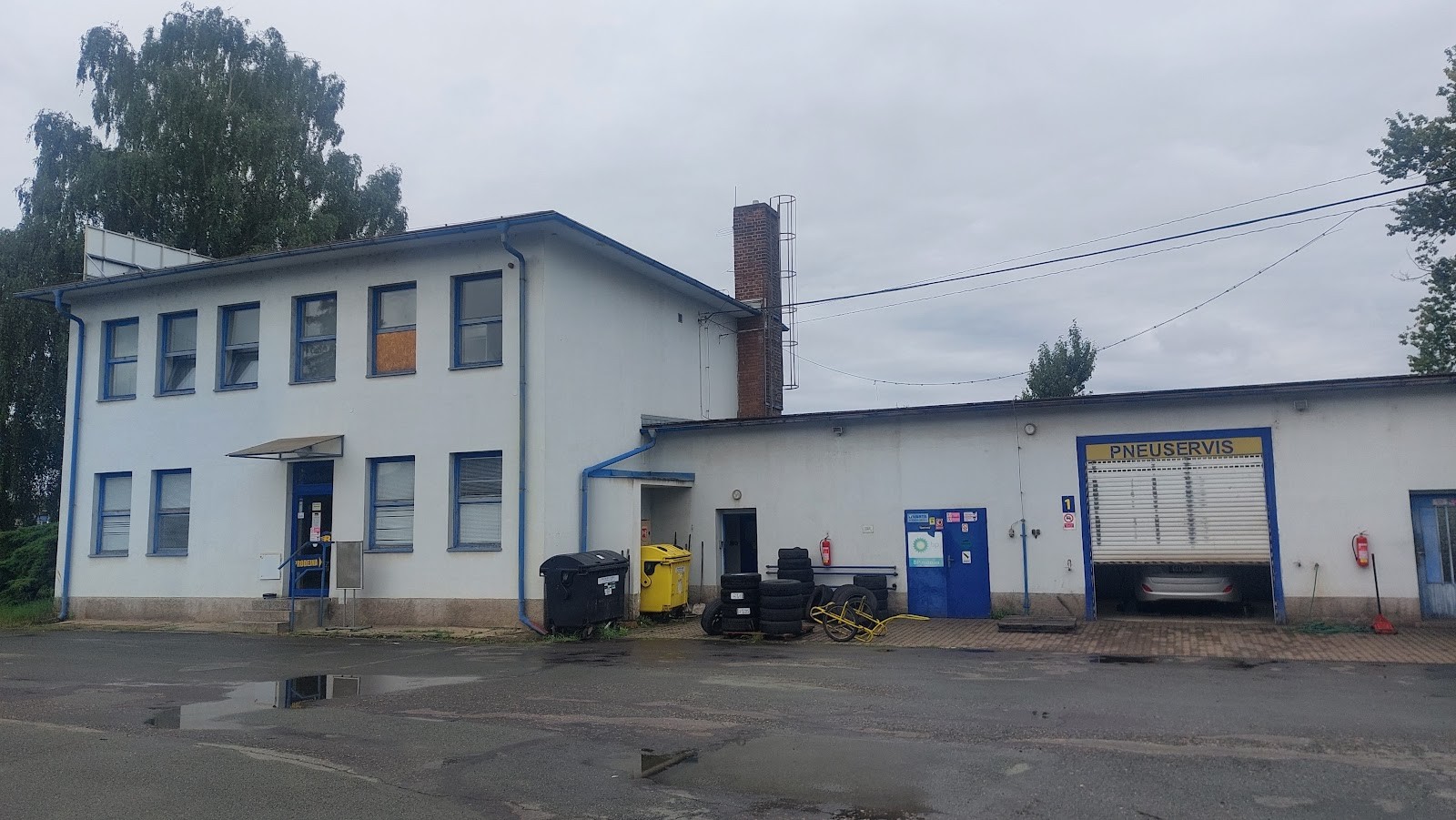 Autoservis , Pneuservis BestDrive Hradec Králové