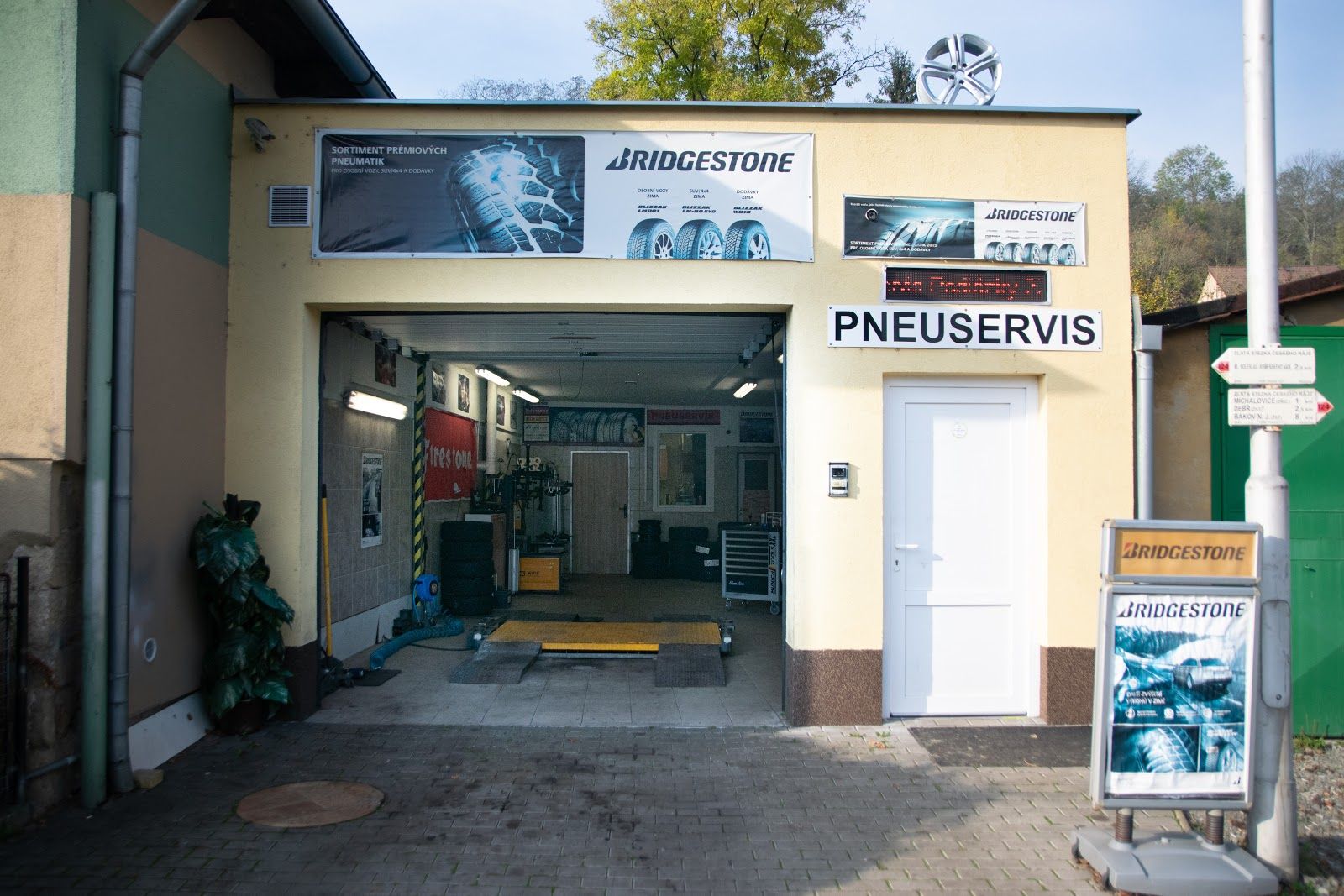 Autoservis pneuservis Mladá Boleslav