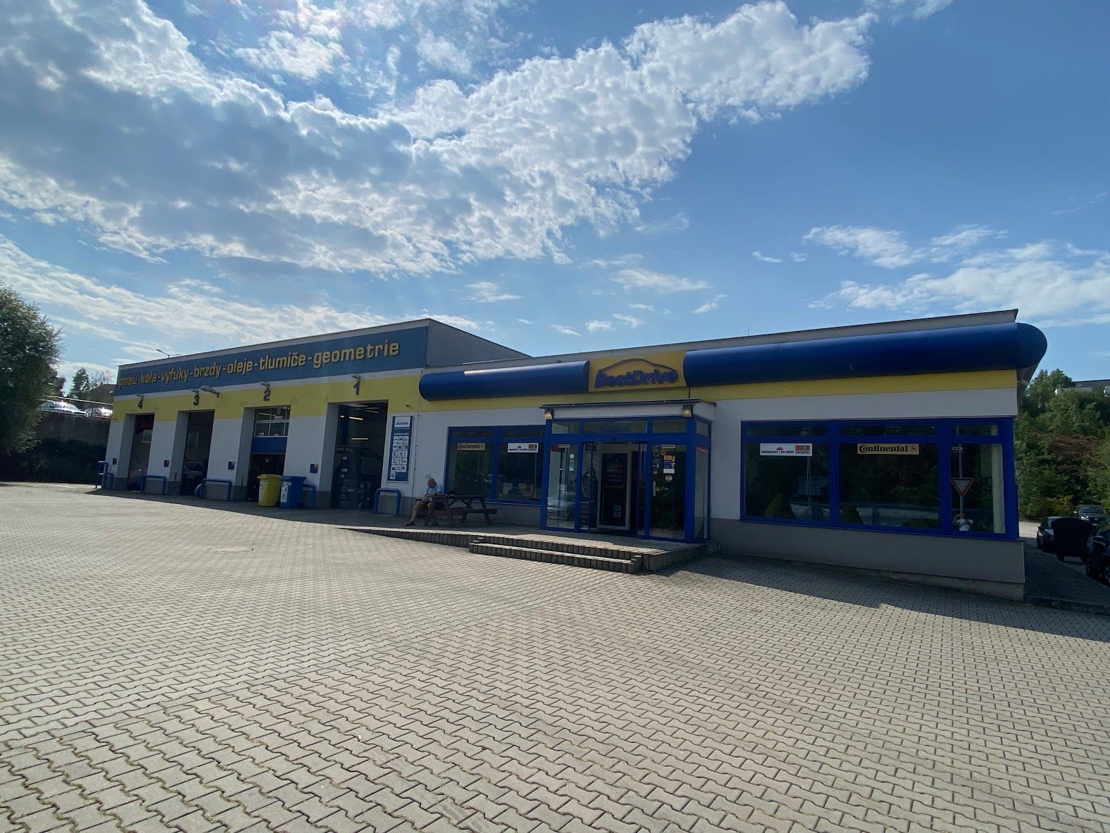 Autoservis Pneuservis BestDrive Kolín