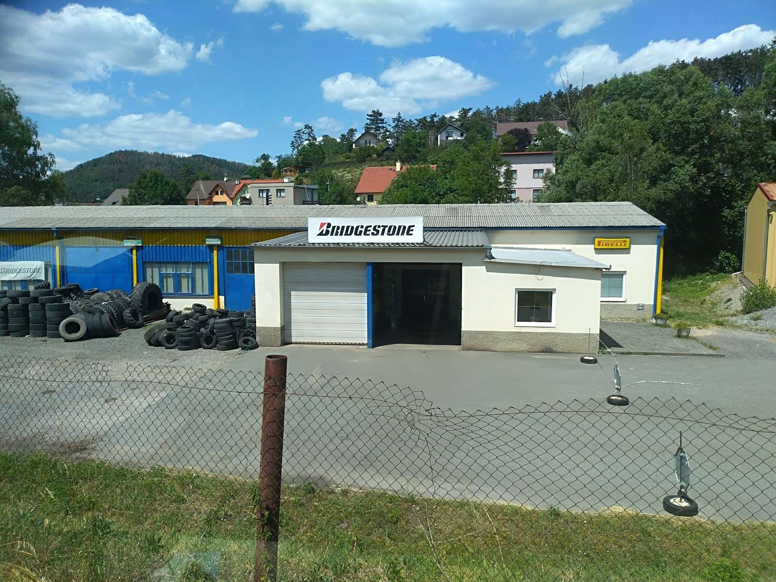 Autoservis Pneuservis Strach Beroun