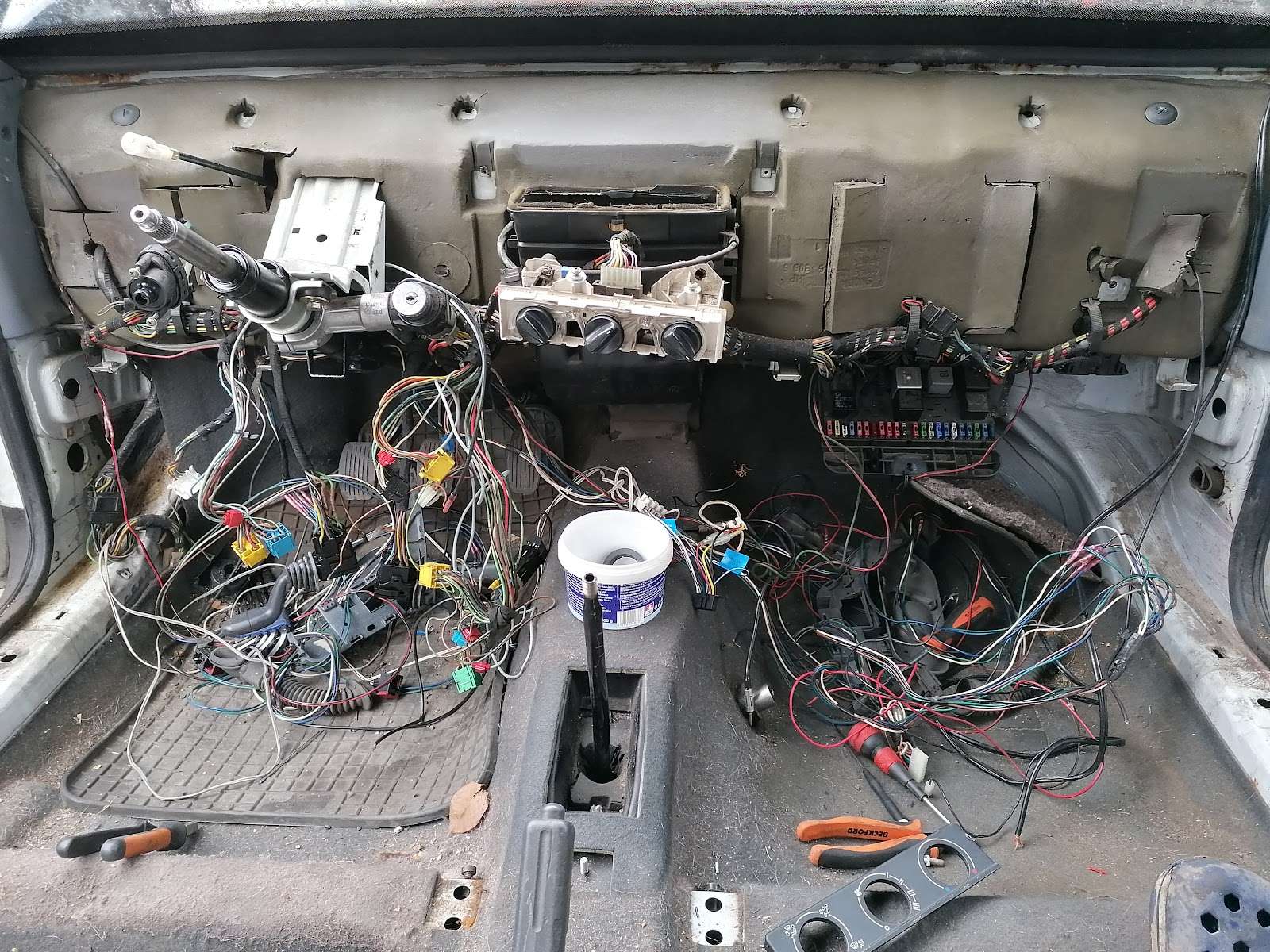 Autoservis Pneuservis luňák Brandýs nad Labem-Stará Boleslav