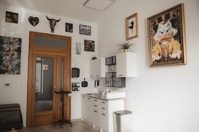 Tetovací a piercingový salón Cryptocrew.cz