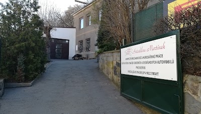 Autodílna Martínek