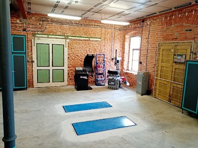Autoservis , Pneuservis Brick garage