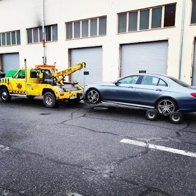 Autoservis Silniční odtahová služba SOS