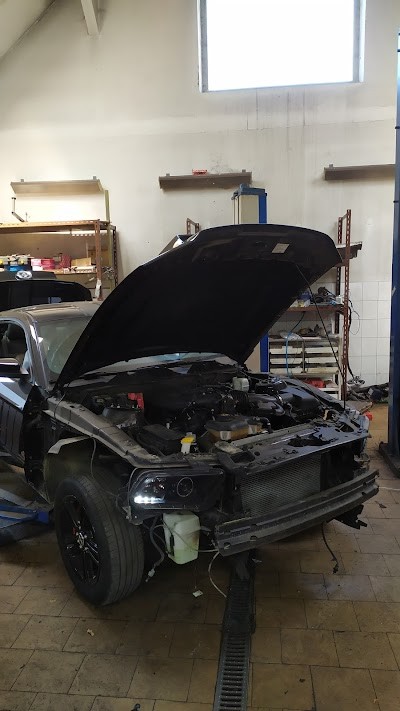 Autoservis Pneuservis Autoiwaco Staré Město