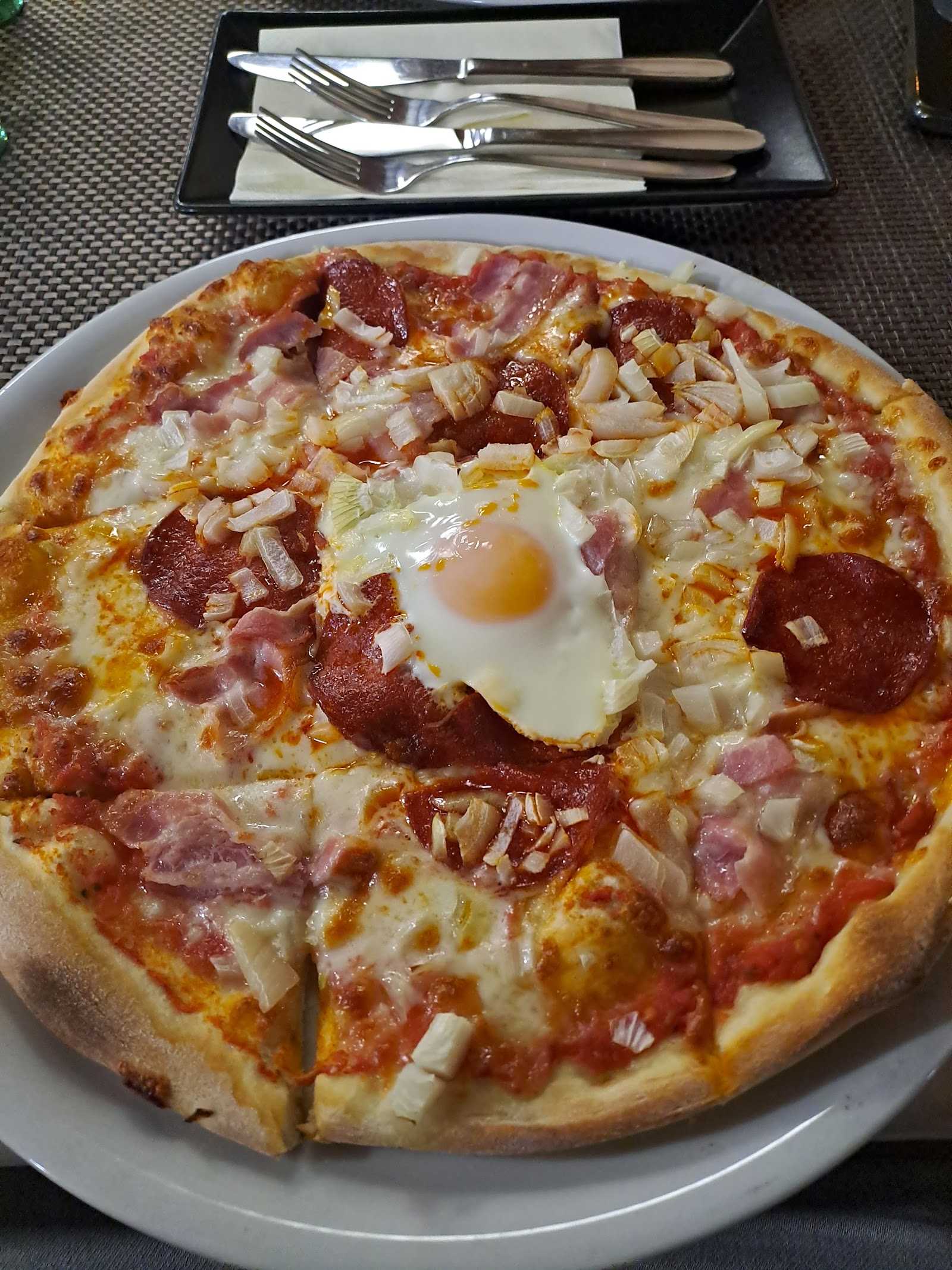 Scarpa Étterem és Pizzéria Tiszaújváros