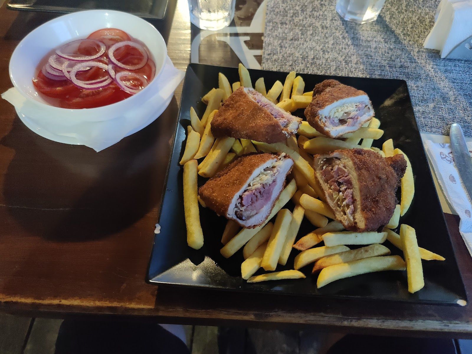 Zöldfa Söröző, Pizzéria és Kisvendéglő Szentgotthárd