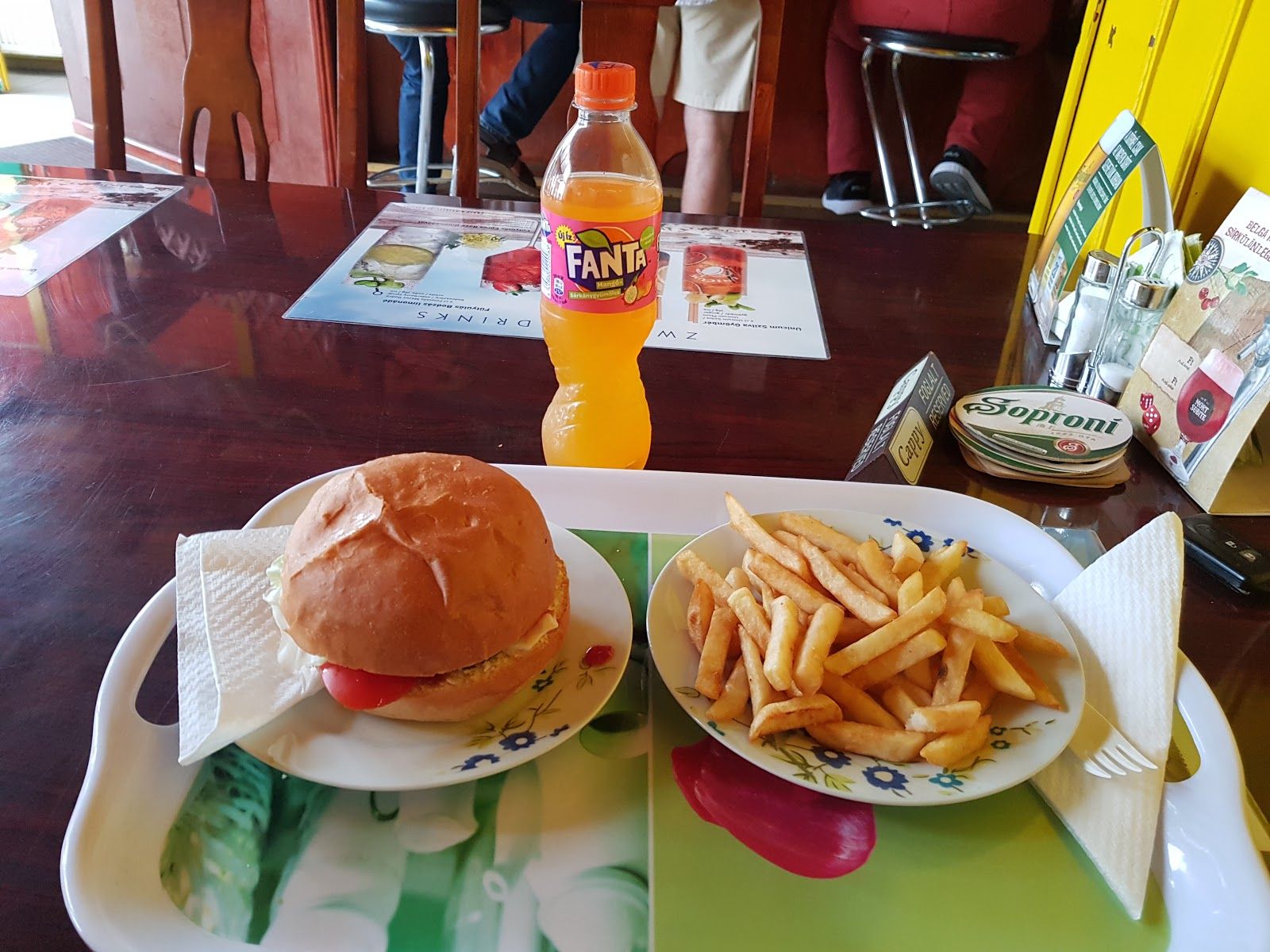 Kiss Korona Gyros és Grill Heves