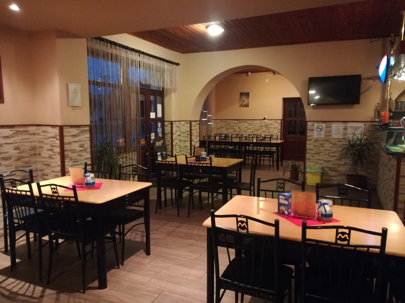 Oázis pizzéria Tiszaföldvár
