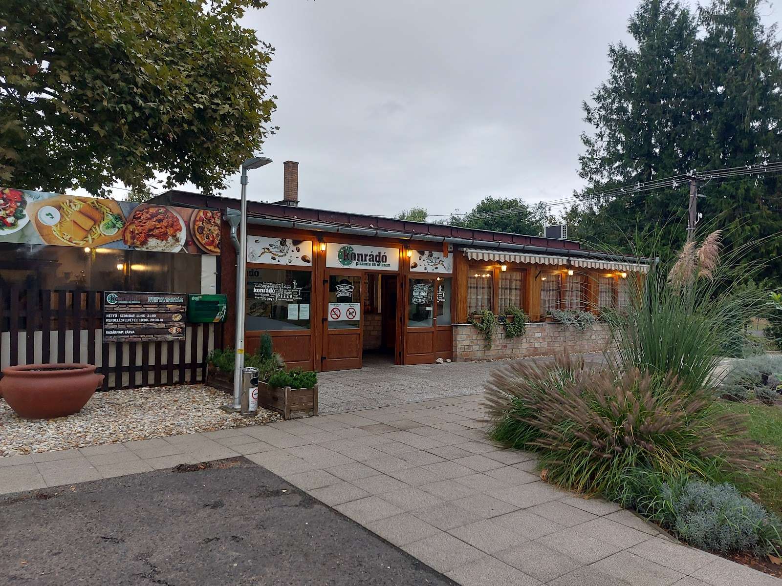 Konrádó Pizzéria Dombóvár