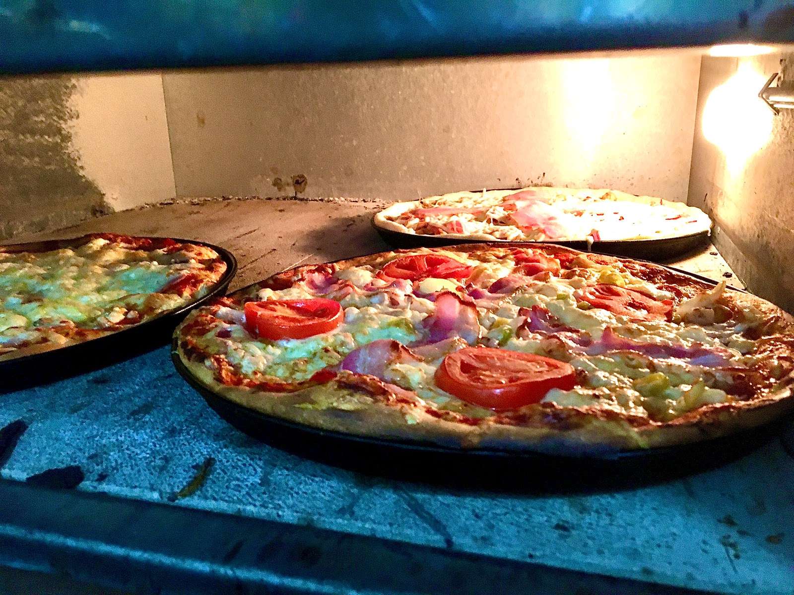 Élmény Söröző és Pizzéria Tiszacsege