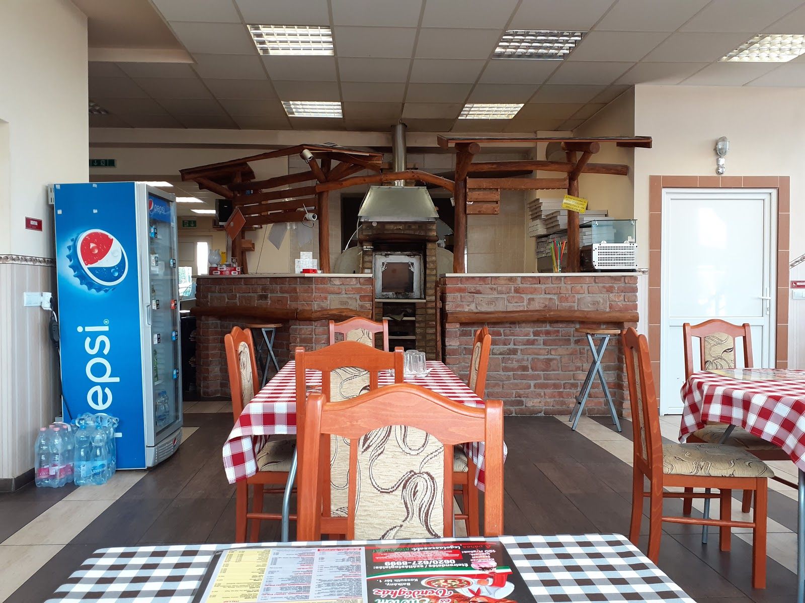 Mátyás Pizzéria és Étterem Vendégház Balkány