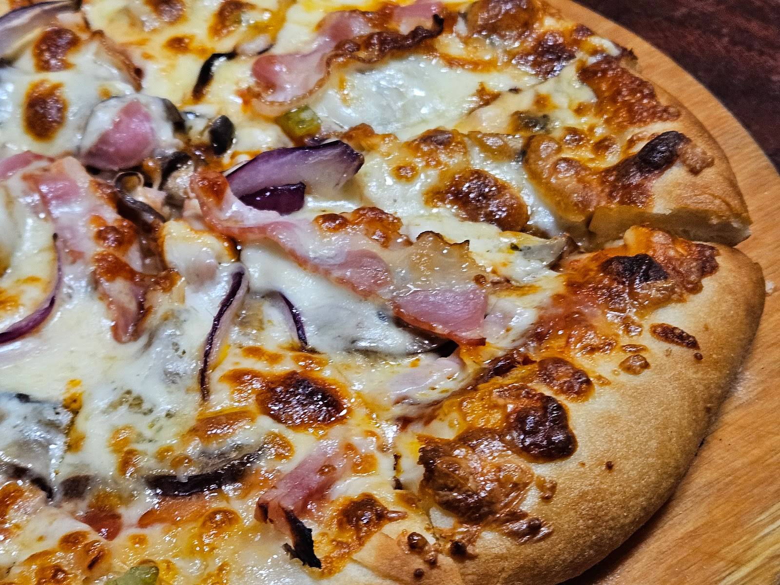 Pizzeria La Giovanni Méhkerék