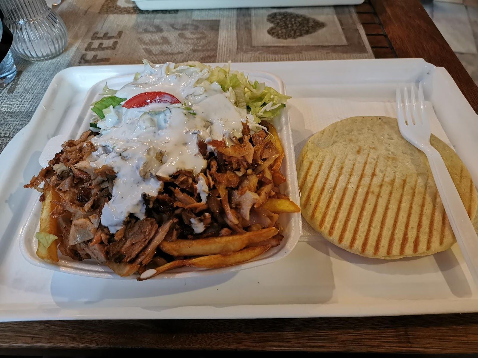 Tibi gyros büfé Tata