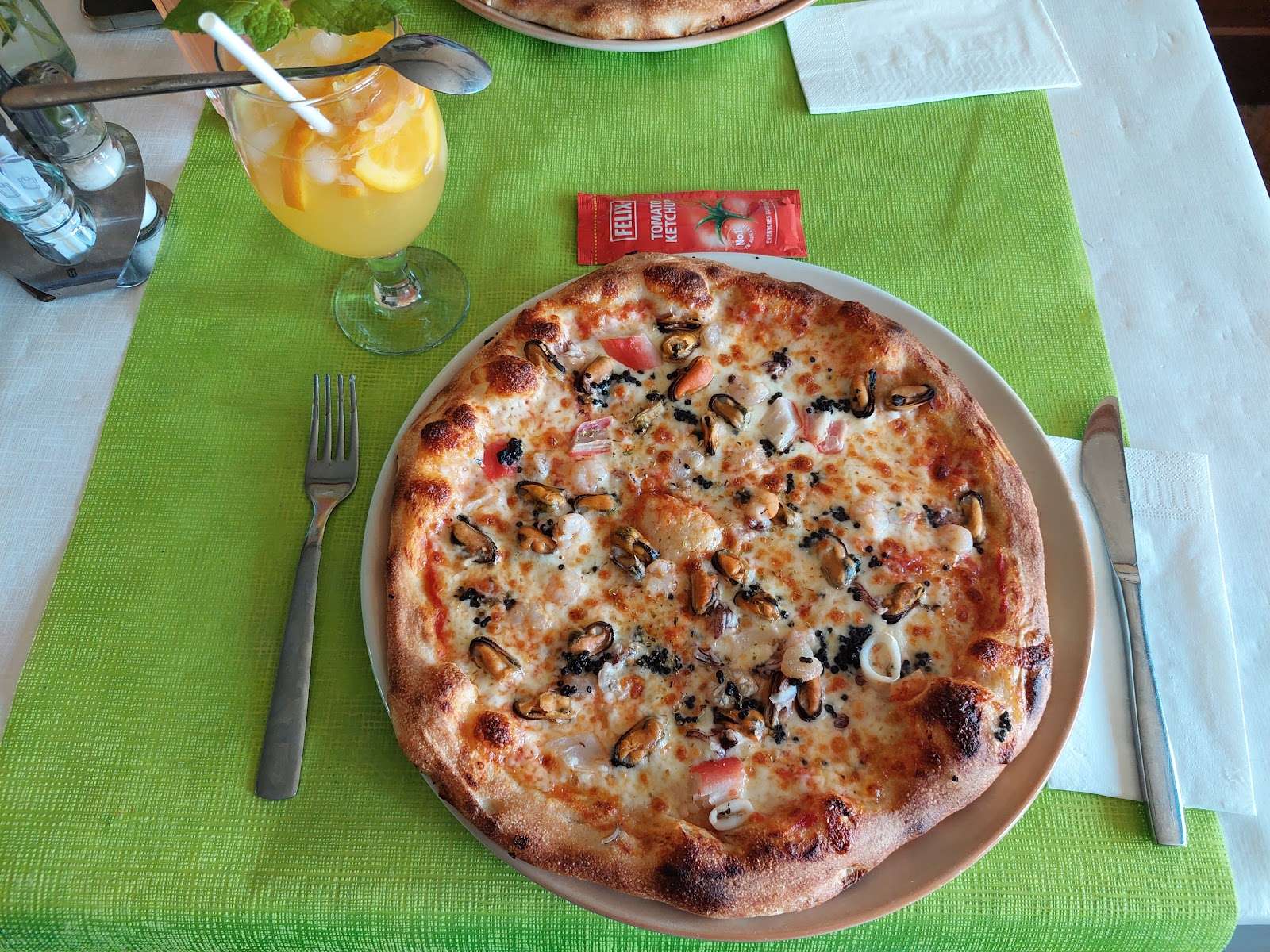 Piccadilly Pizzéria Vác