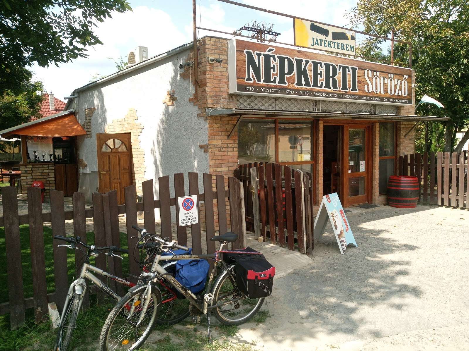 Népkerti Söröző és Pizzéria Hódmezővásárhely