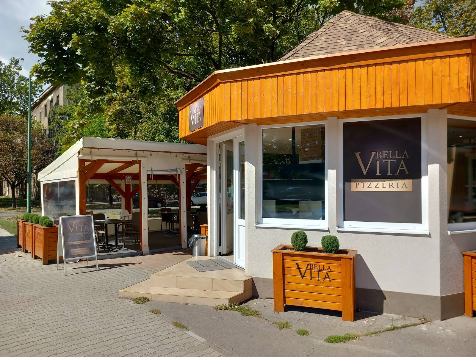 Bella Vita Pizzéria Dunaújváros