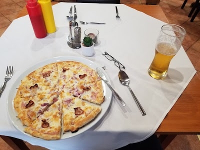 Bástya Söröző és Pizzéria Bábolna<