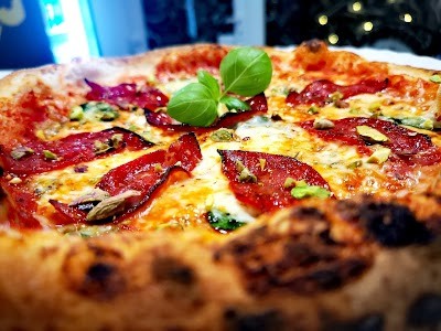 Lisa's pizza