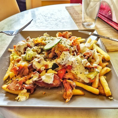 Rina & Meti Cukrászda és Gyros Bár