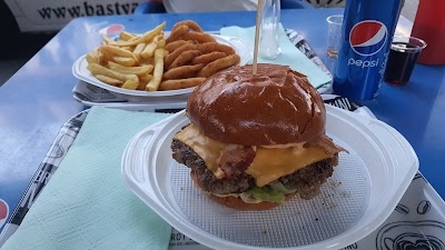Caesar Pizzéria és Hamburgerező