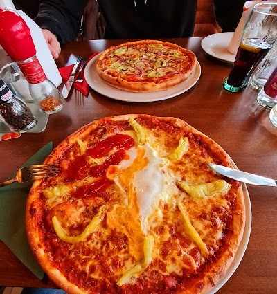 Pepperoni Pizzéria